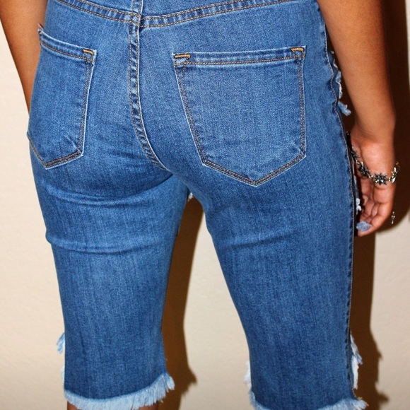 Shorts - Picture 3 of 3